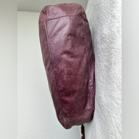 Vintage y2k Juicy Couture Lavender Purple Distressed Leather Large Shoulder - Picture 8 of 12